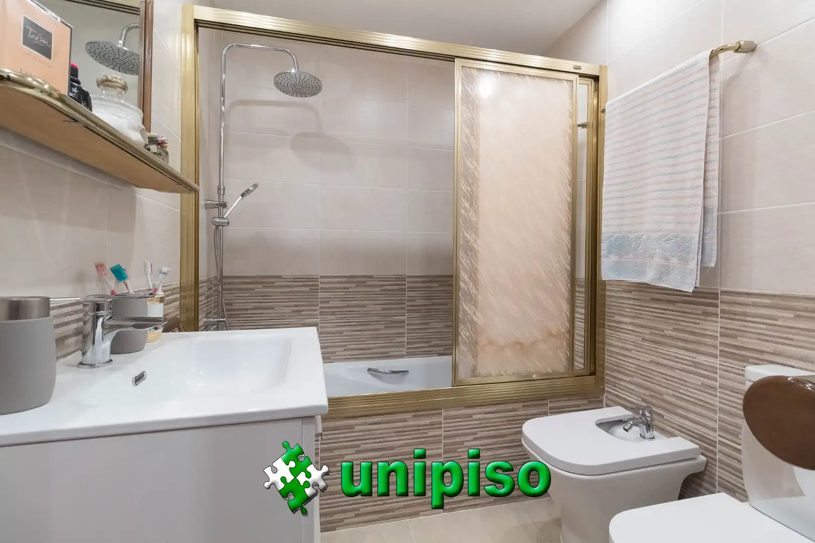 Baño de Piso en venta en Madrid con Aire acondicionado, Calefacción y Terraza