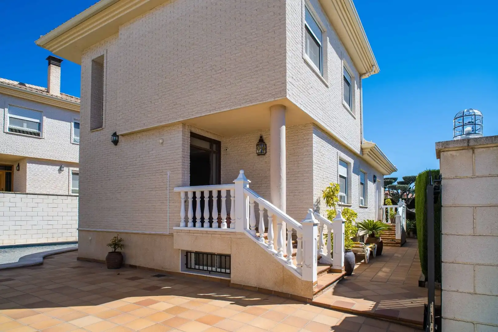 Vista exterior de Casa o chalet en venta en Elda