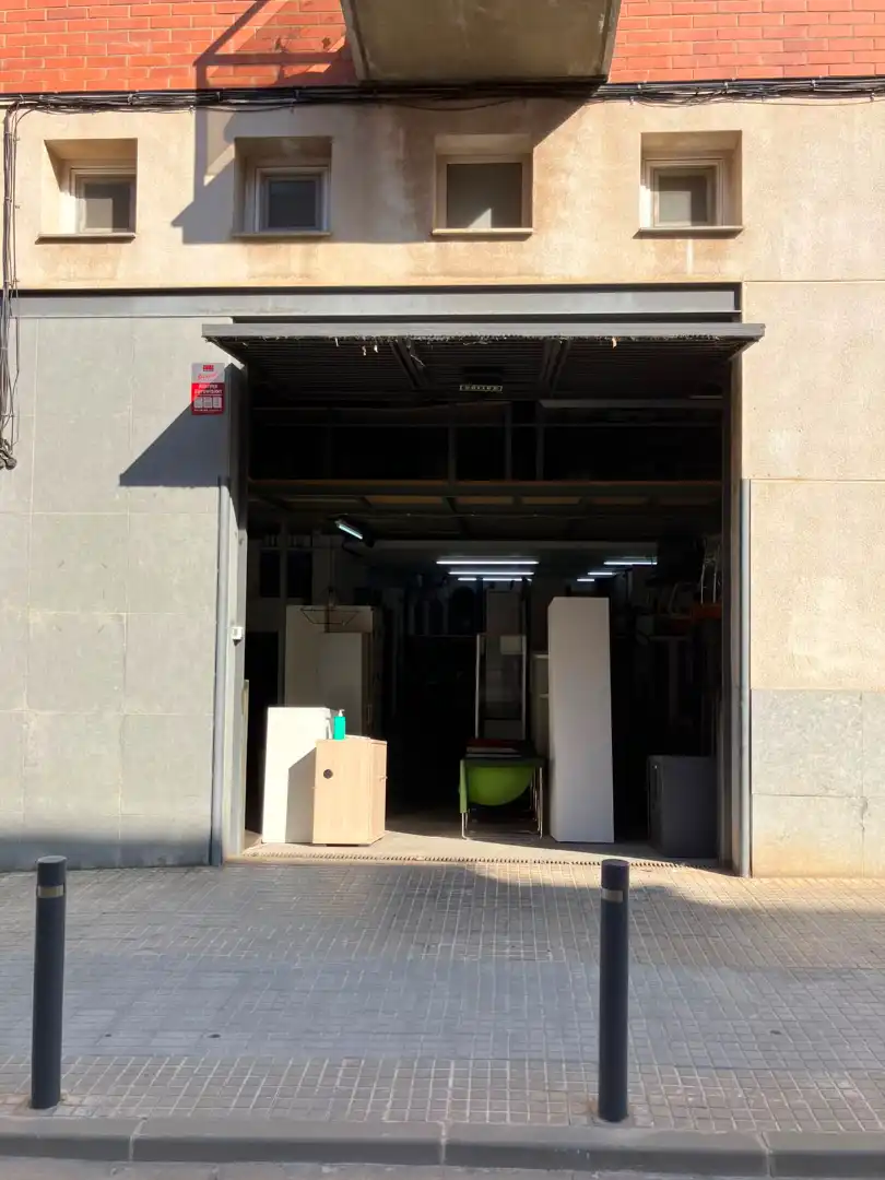 Nau industrial en venda en Viladecans