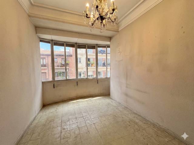 Piso en Venta en Calle de Juan de Urbieta en Pacífico