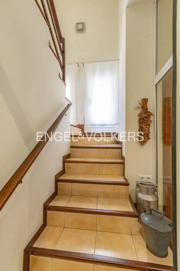 Casa adosada en venta en Sabadell con Aire acondicionado, Calefacción y Parquet