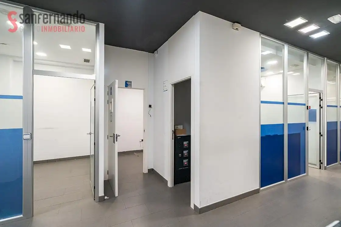 Locale commerciale in vendita a JOSE MARIA PEREDA, imagen 3