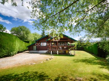 Detached house with garden for sale in Estavar