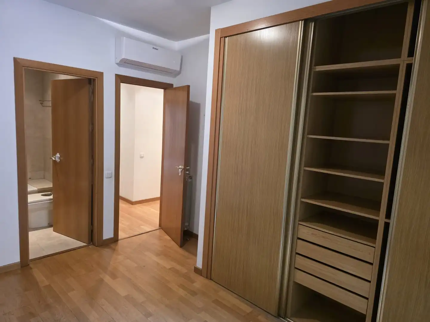 Piso con terraza en venta en Carrer d'Enric Granados, imagen 9