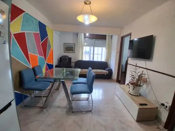 Sala de estar de Piso en venta en Vigo  con Calefacción, Trastero y Amueblado