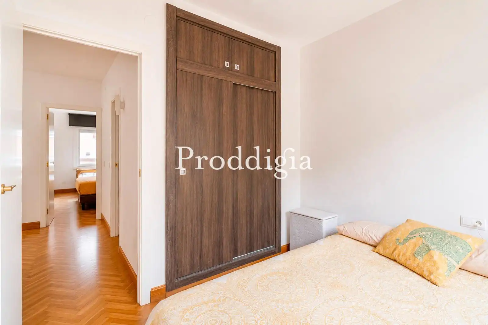 Habitación de Casa adosada en venta en Sant Cugat del Vallès con Terraza, Piscina y Piscina comunitaria