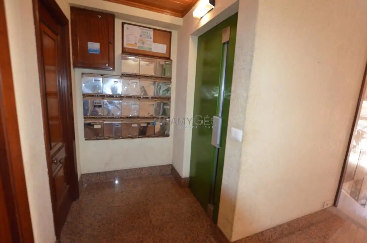 Piso en venta en Tui con Calefacción, Parquet y Trastero