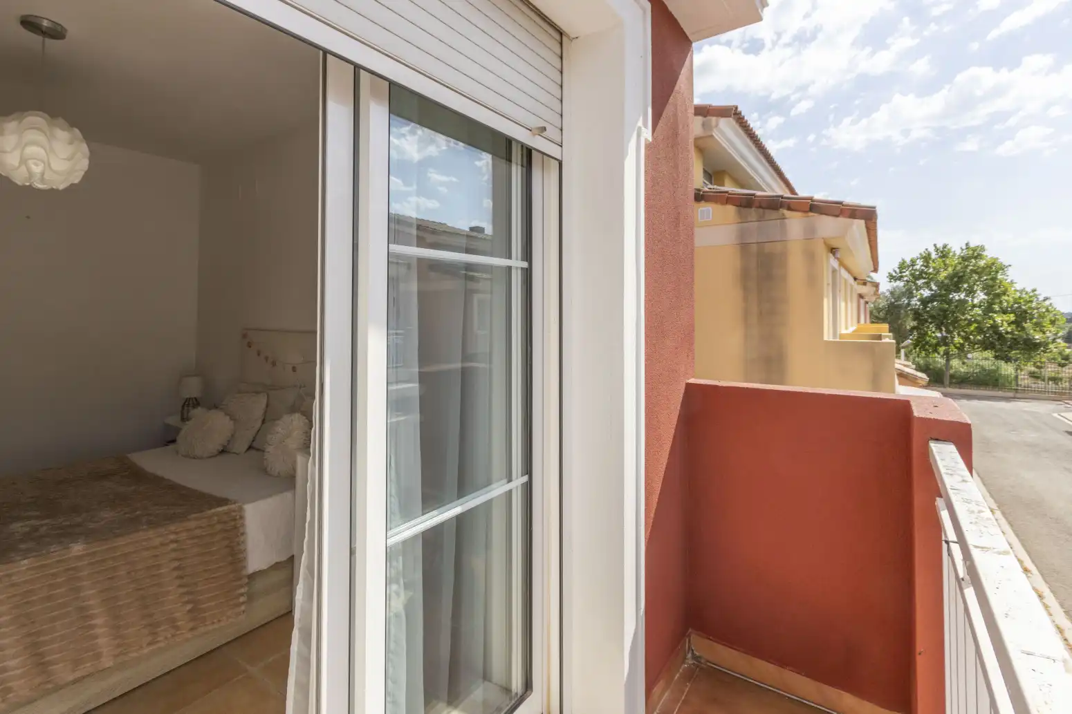 Balcony of Houses for sale in Moncada  with Air Conditioner, Heating and Private garden