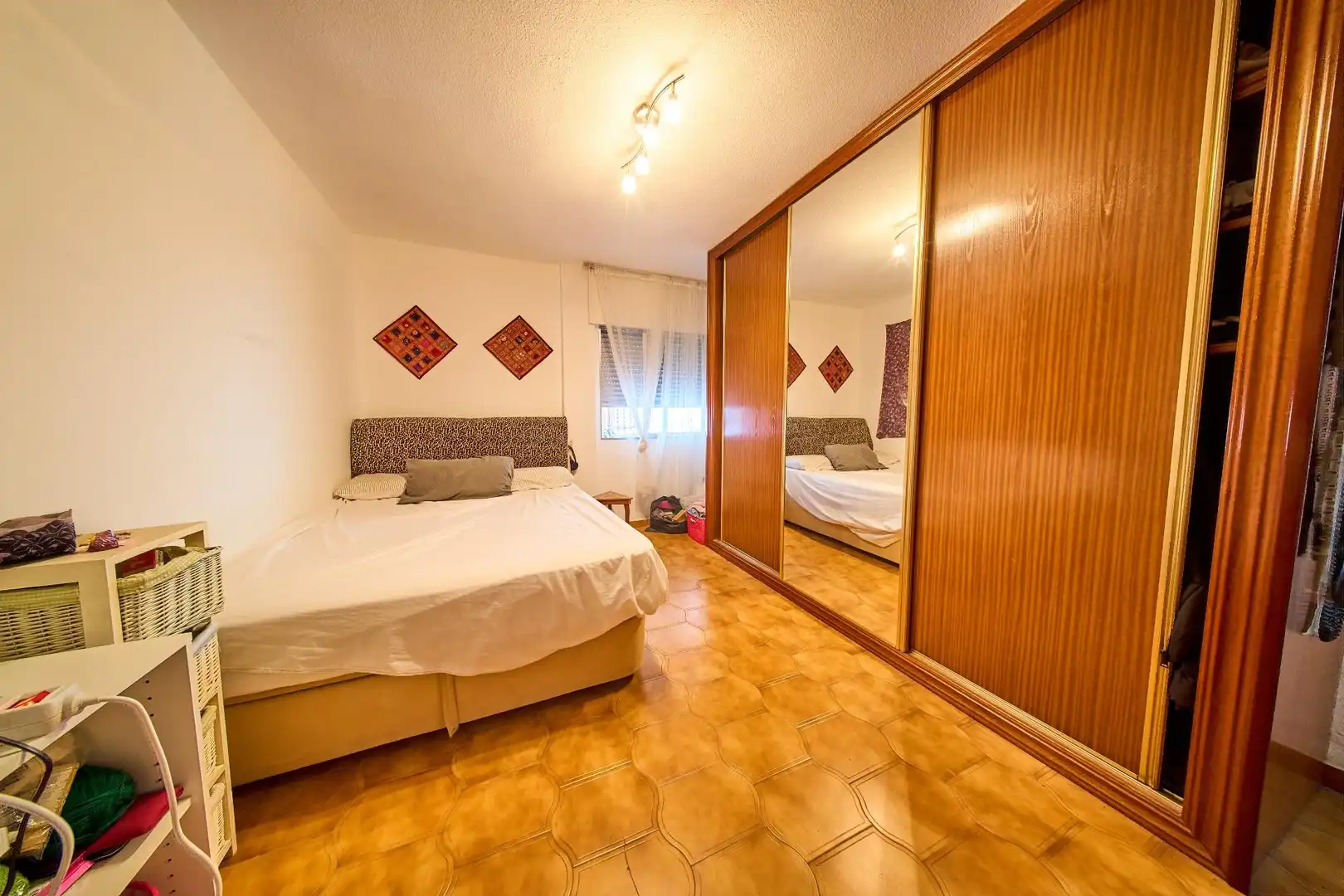 Bedroom of Flat for rent in Granada  with Heating, Terrace and Storage room