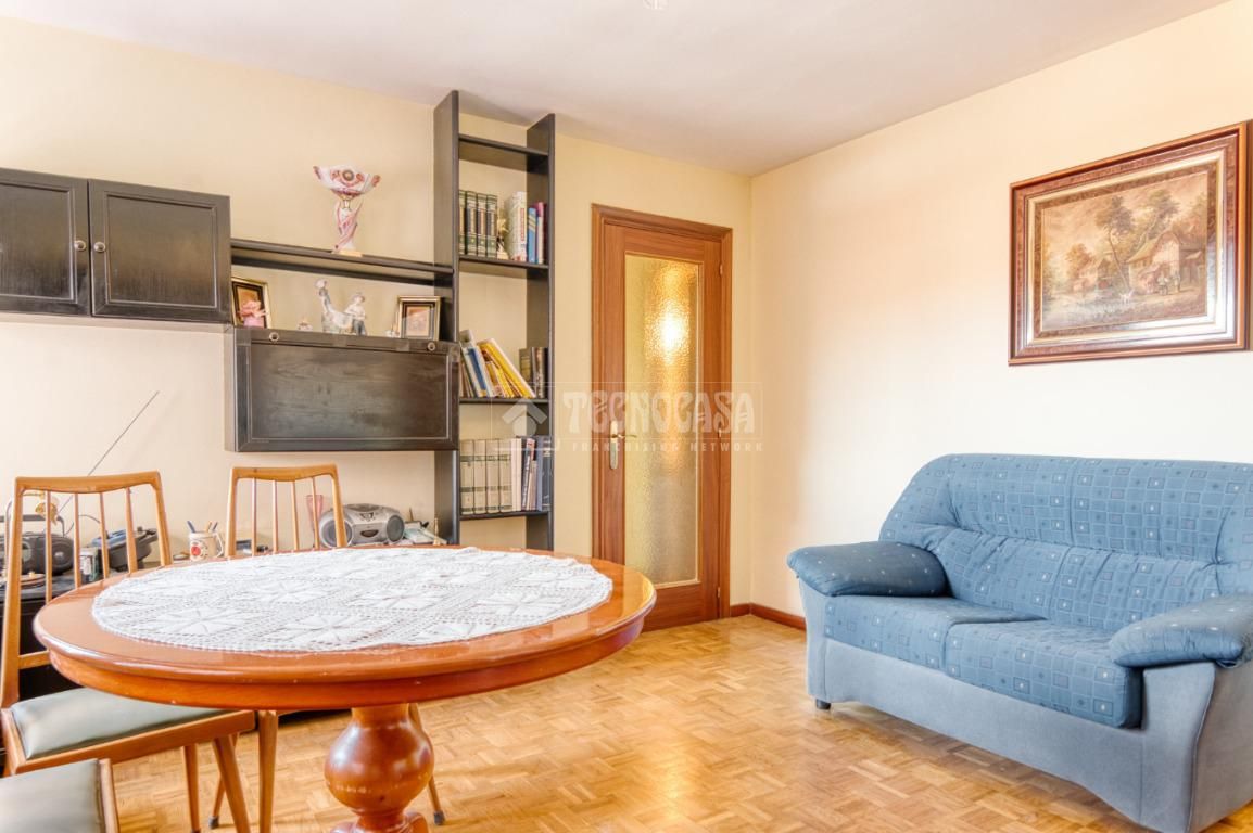 Living room of Flat for sale in Palencia Capital  with Heating and Parquet flooring
