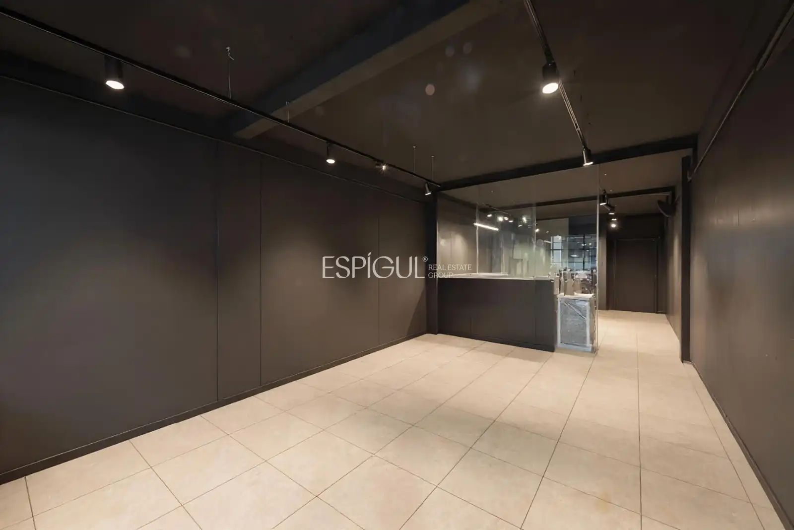 Local en venta en Sant Cugat del Vallès con Alarma
