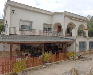 Vista exterior de Finca rústica en venda en Petrer amb Aire condicionat, Terrassa i Jacuzzi