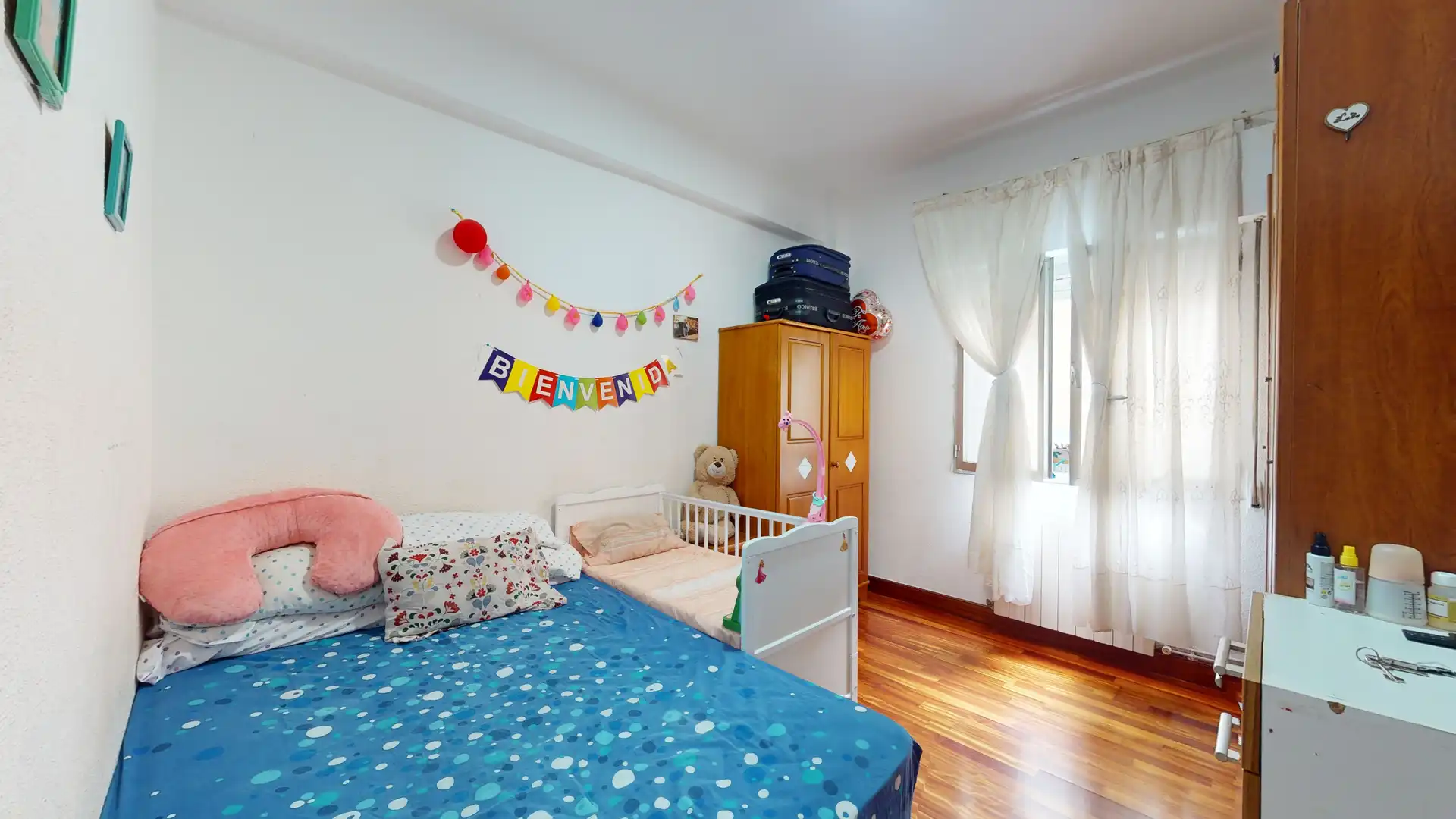Bedroom of Flat for sale in Bilbao 