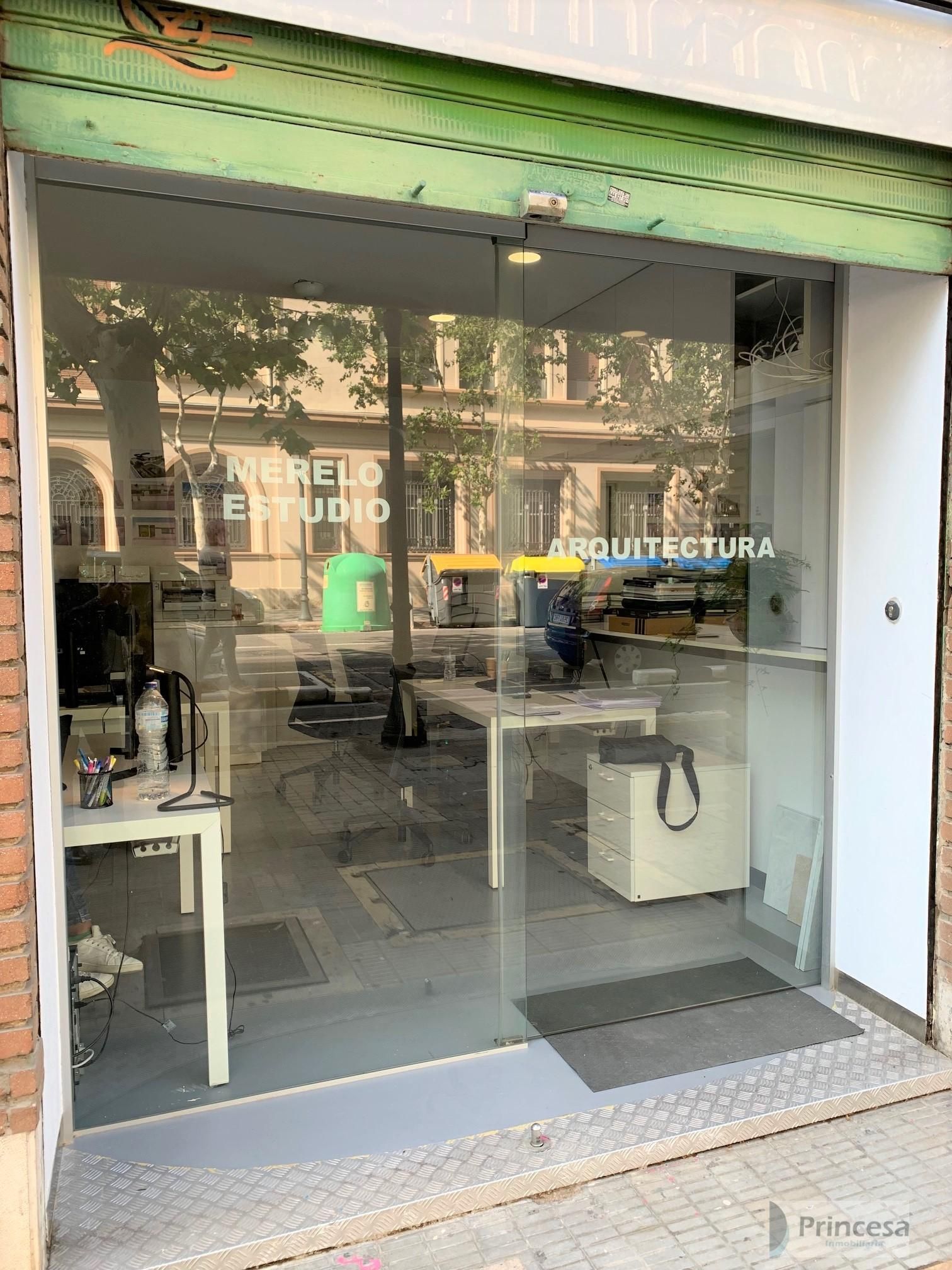 Exterior view of Premises to rent in  Valencia Capital  with Air Conditioner