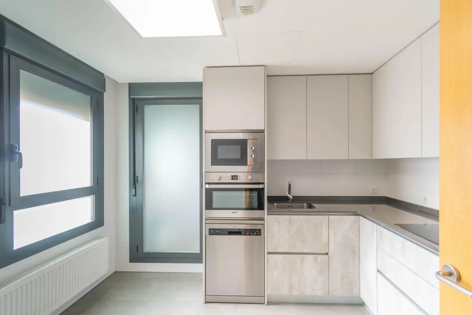 Cocina de Piso en venta en Aranguren con Calefacción, Parquet y Trastero