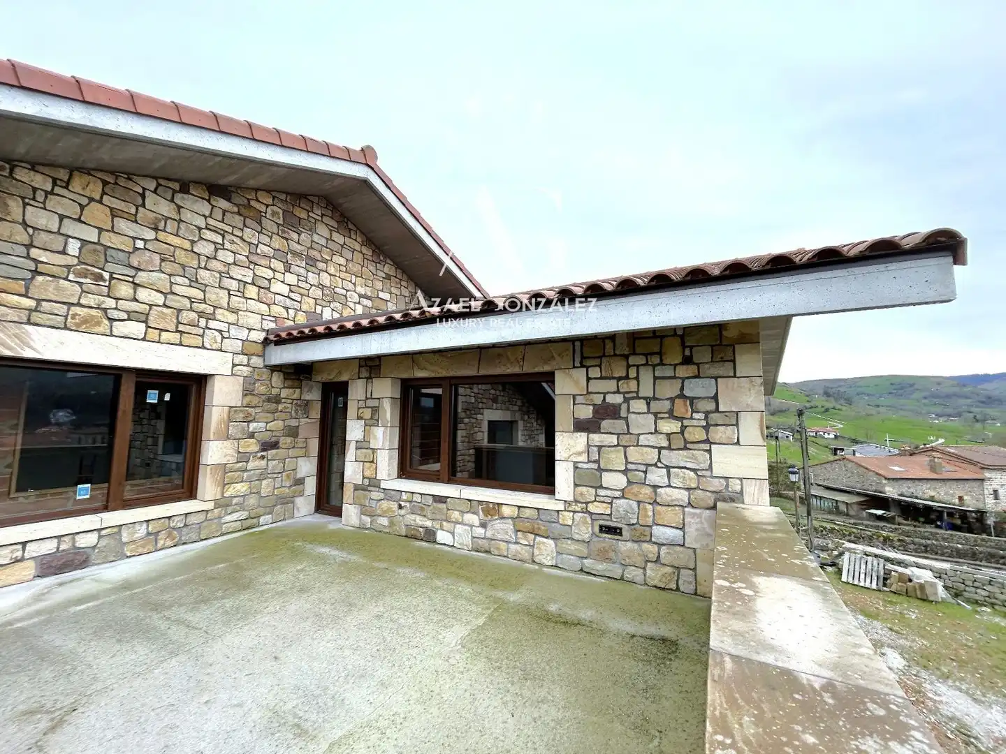 Vista exterior de Casa o chalet en venta en Villacarriedo con Terraza