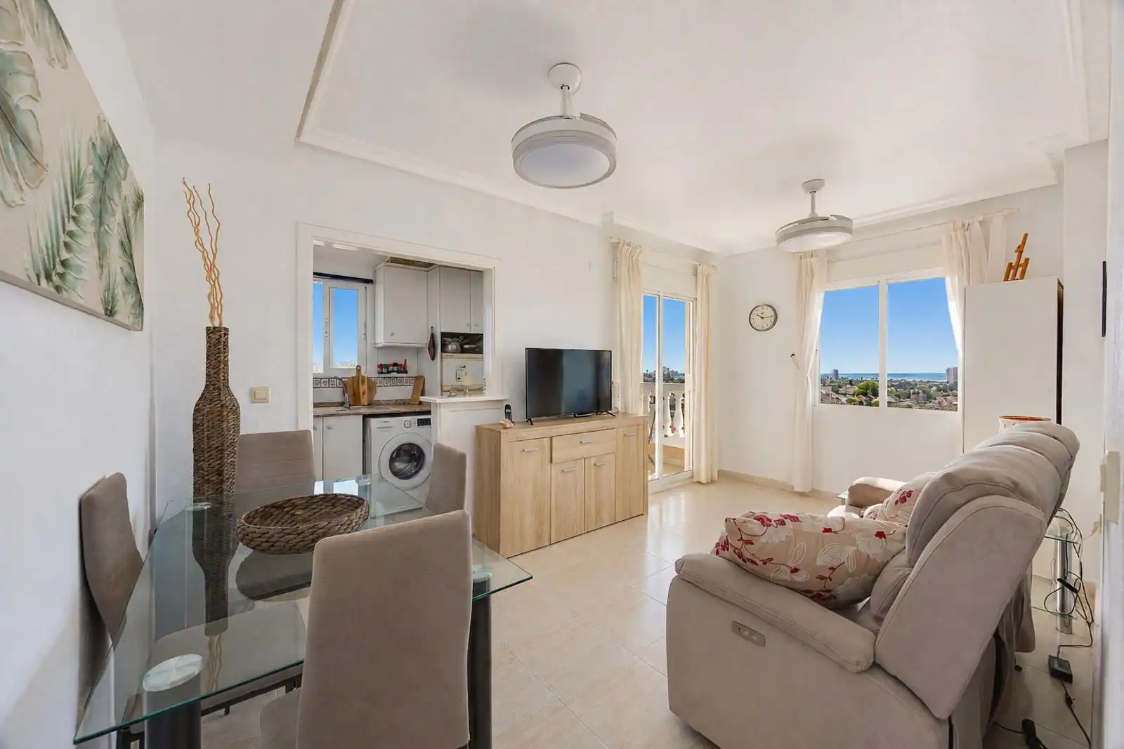 Apartament amb terrassa en venda a Nueva Torrevieja - Aguas Nuevas, imagen 2