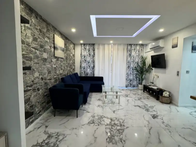 Apartamento con ascensor en venta en Calle Tomas forteza 57, imagen 2