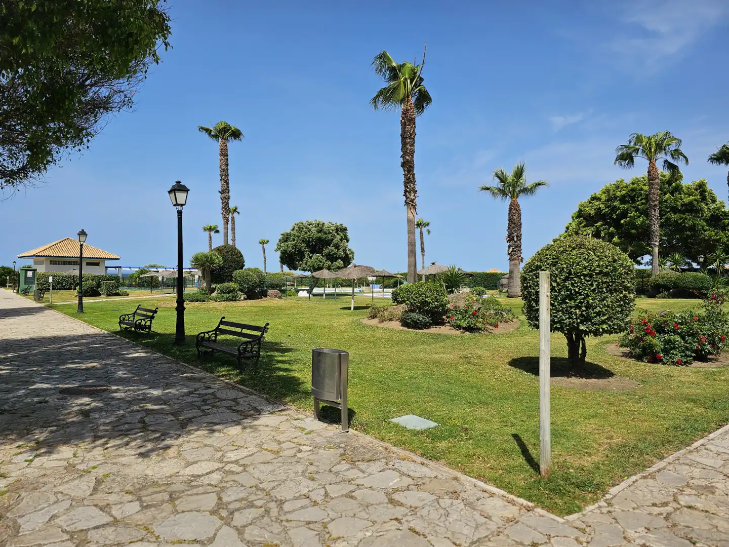 Exterior view of Flat for rent in Zahara de los Atunes  with Terrace, Furnished and Washing machine