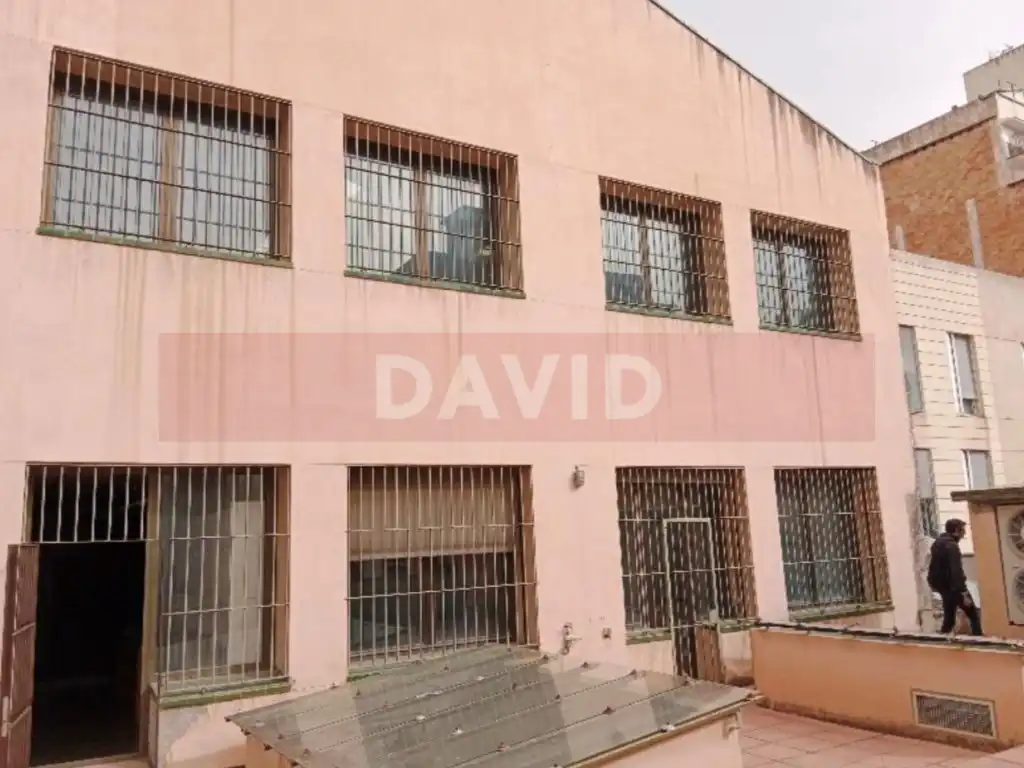 Vista exterior de Edificio en venta en Barcelona