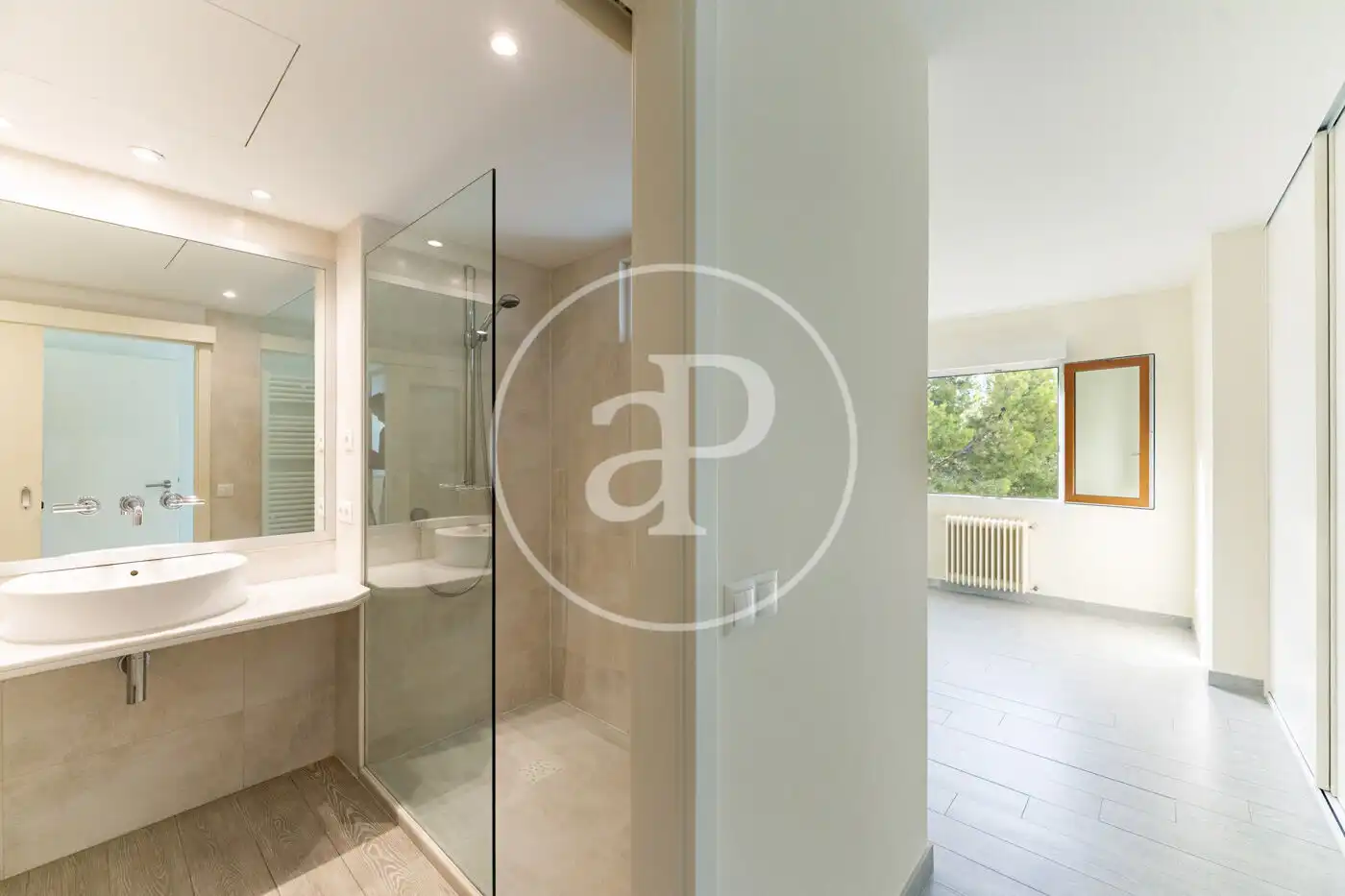 Bathroom of Flat for rent in Calvià  with Air Conditioner, Heating and Private garden