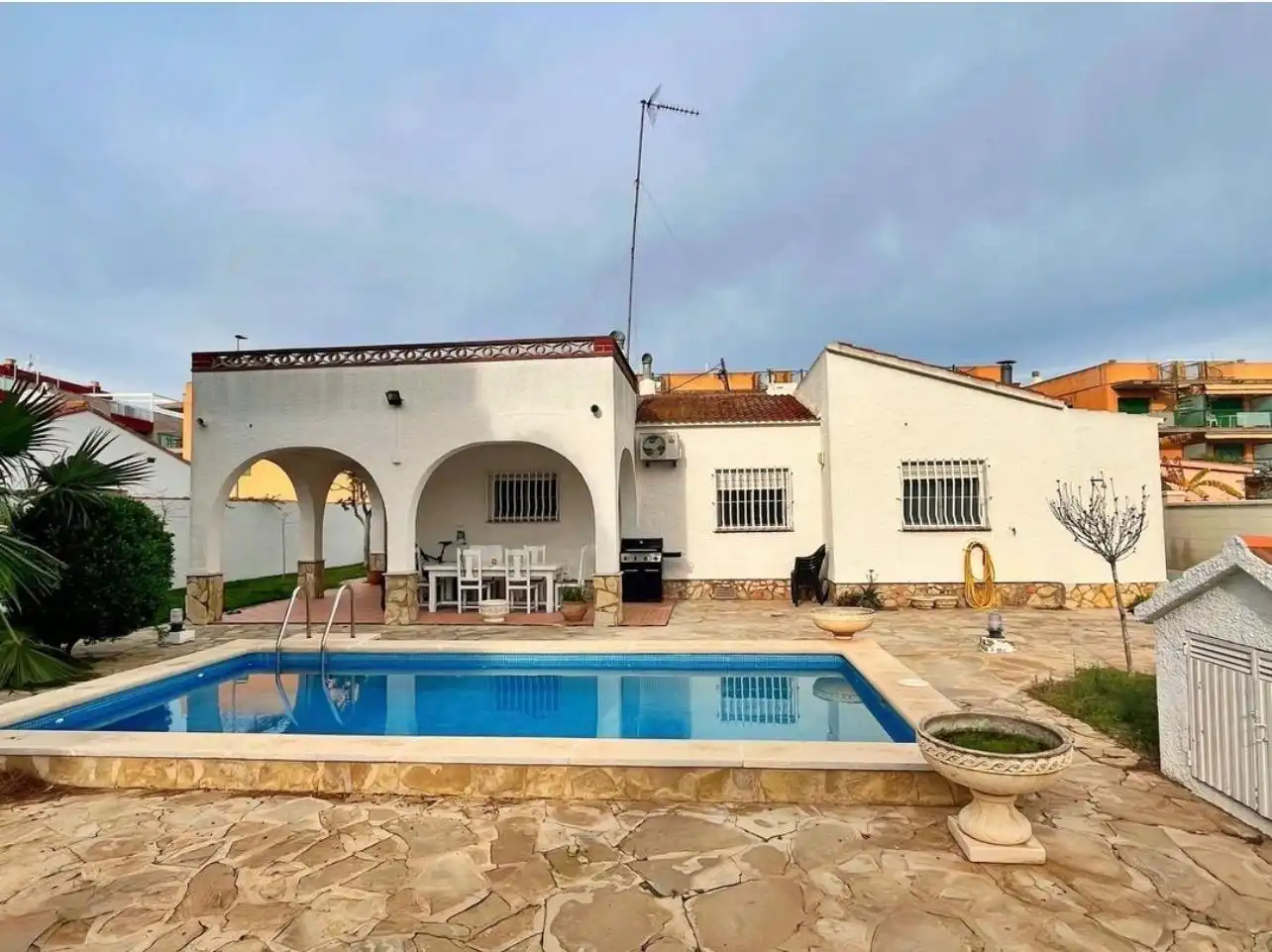Swimming pool of Houses for sale in Amposta  with Air Conditioner, Heating and Private garden