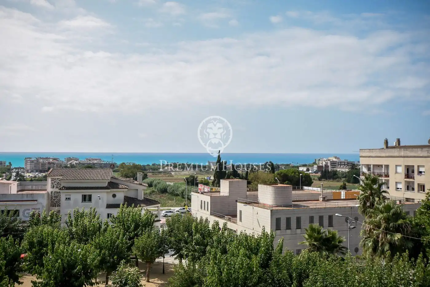 Vista exterior de Casa o chalet en venta en Pineda de Mar con Aire acondicionado, Calefacción y Balcón