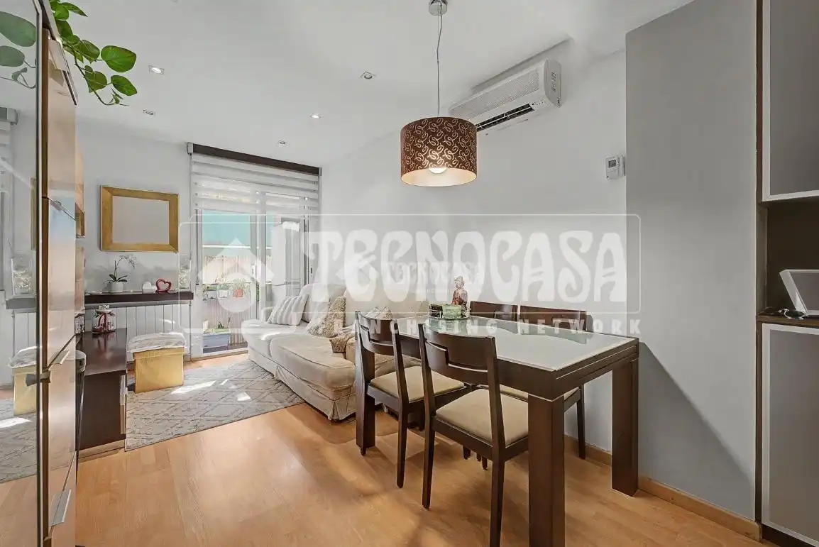 Living room of Flat for sale in Sant Joan Despí  with Air Conditioner, Heating and Balcony