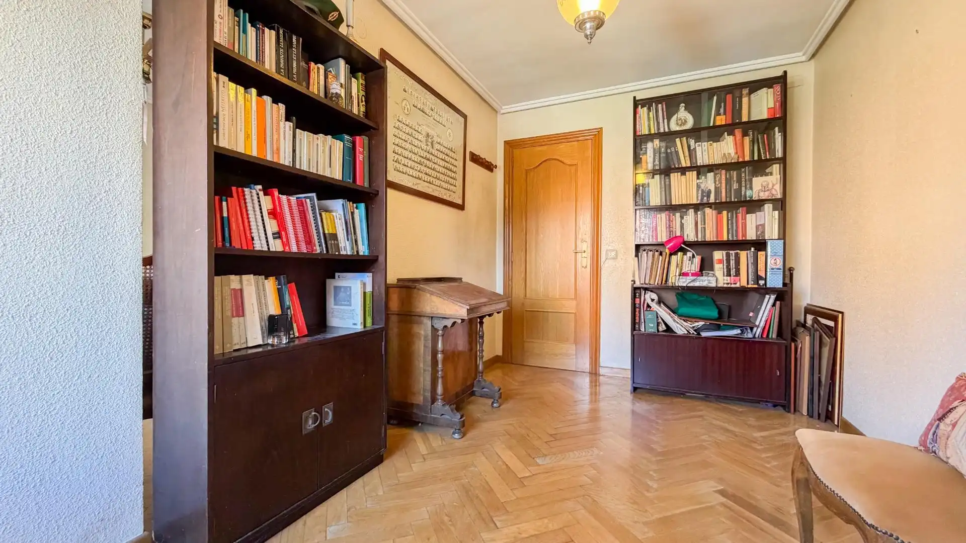 Wohnung zum Verkauf in Valencia mit Klimaanlage, Heizung und Parkett