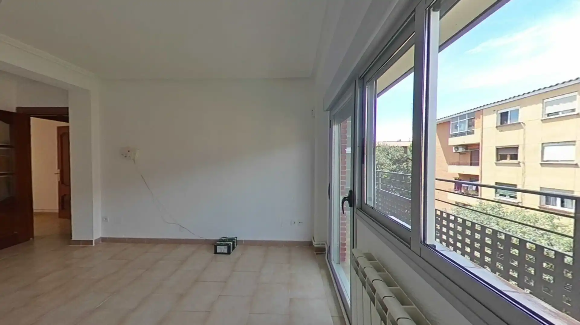 Living room of Flat for sale in Zaragoza  with Heating, Parquet flooring and Oven