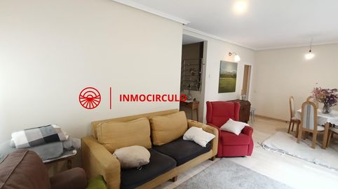 Foto 4 de Casa adosada en venta en Universidad - Las Huelgas, Burgos Capital