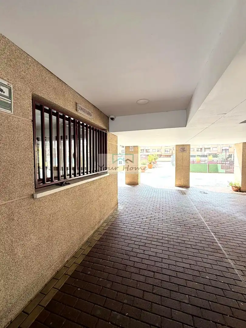 Parking of Ground floor for sale in Torrejón de Ardoz  with Air Conditioner, Heating and Terrace