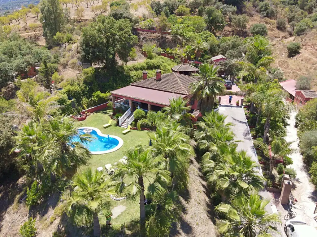 Casa rústica amb piscina en venda a Monda, imagen 2