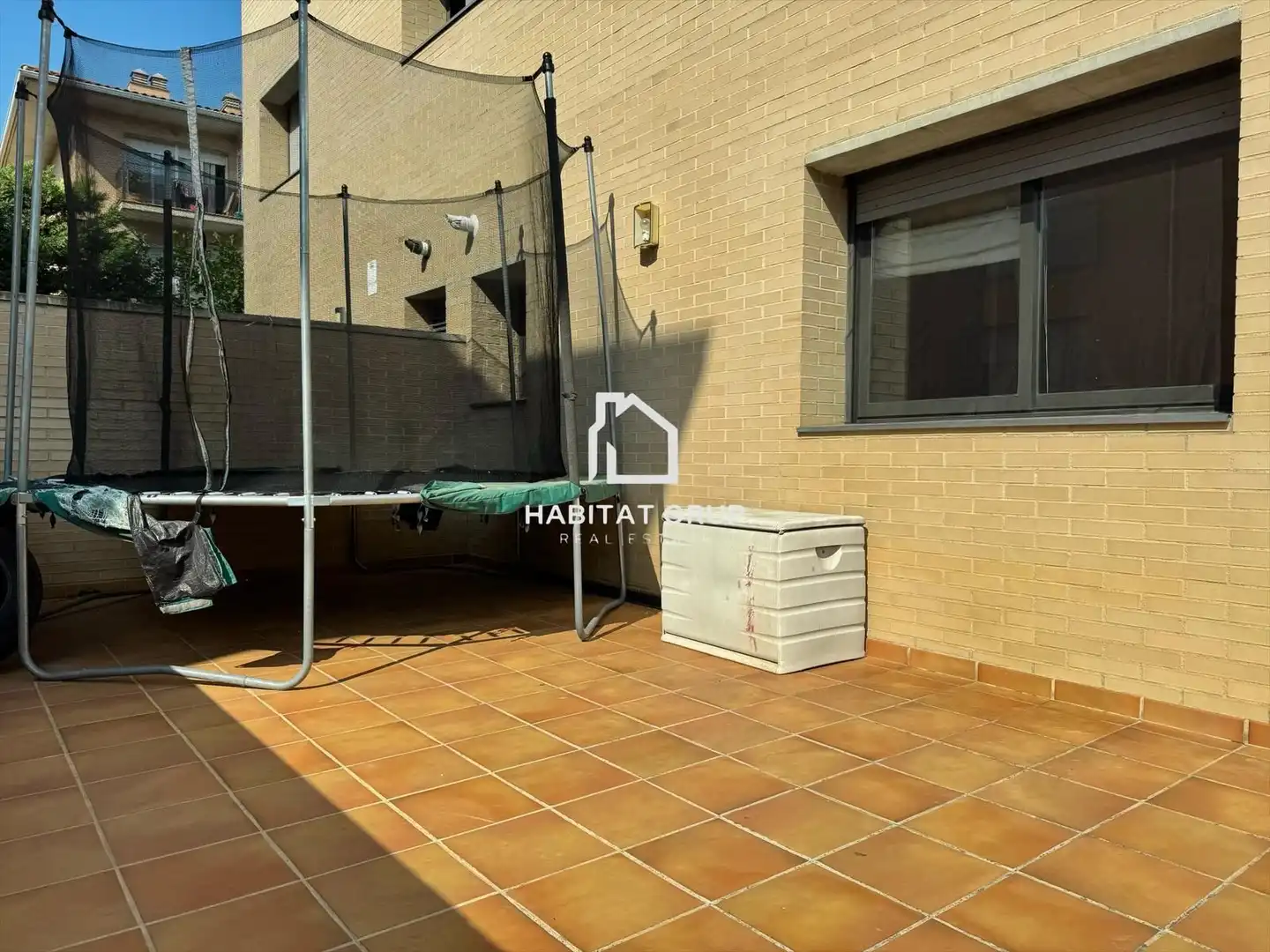 Terraza de Piso en venta en Girona con Aire acondicionado, Calefacción y Jardín privado