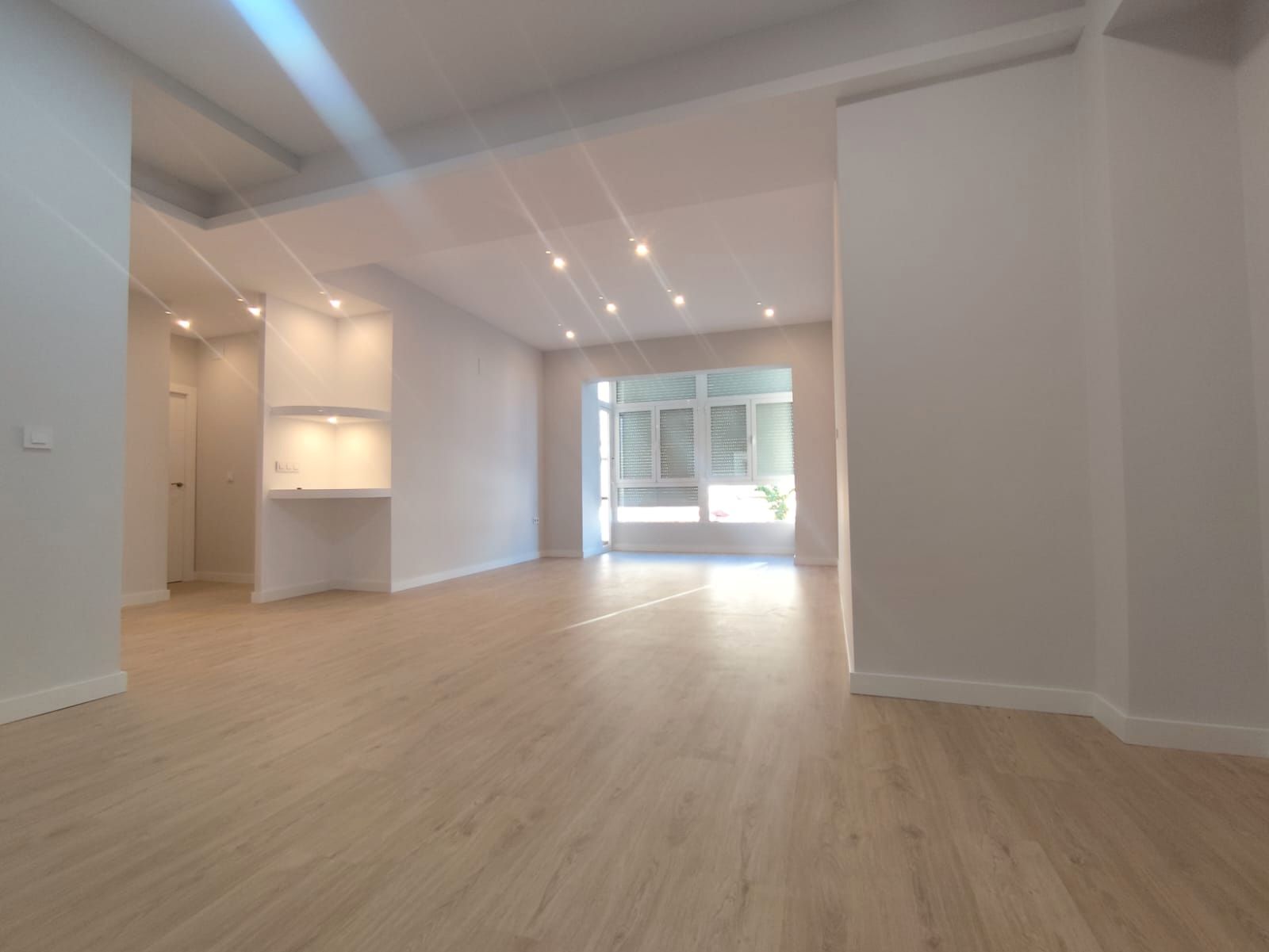 Sala d'estar de Pis en venda en Úbeda amb Parquet, Balcó i Internet