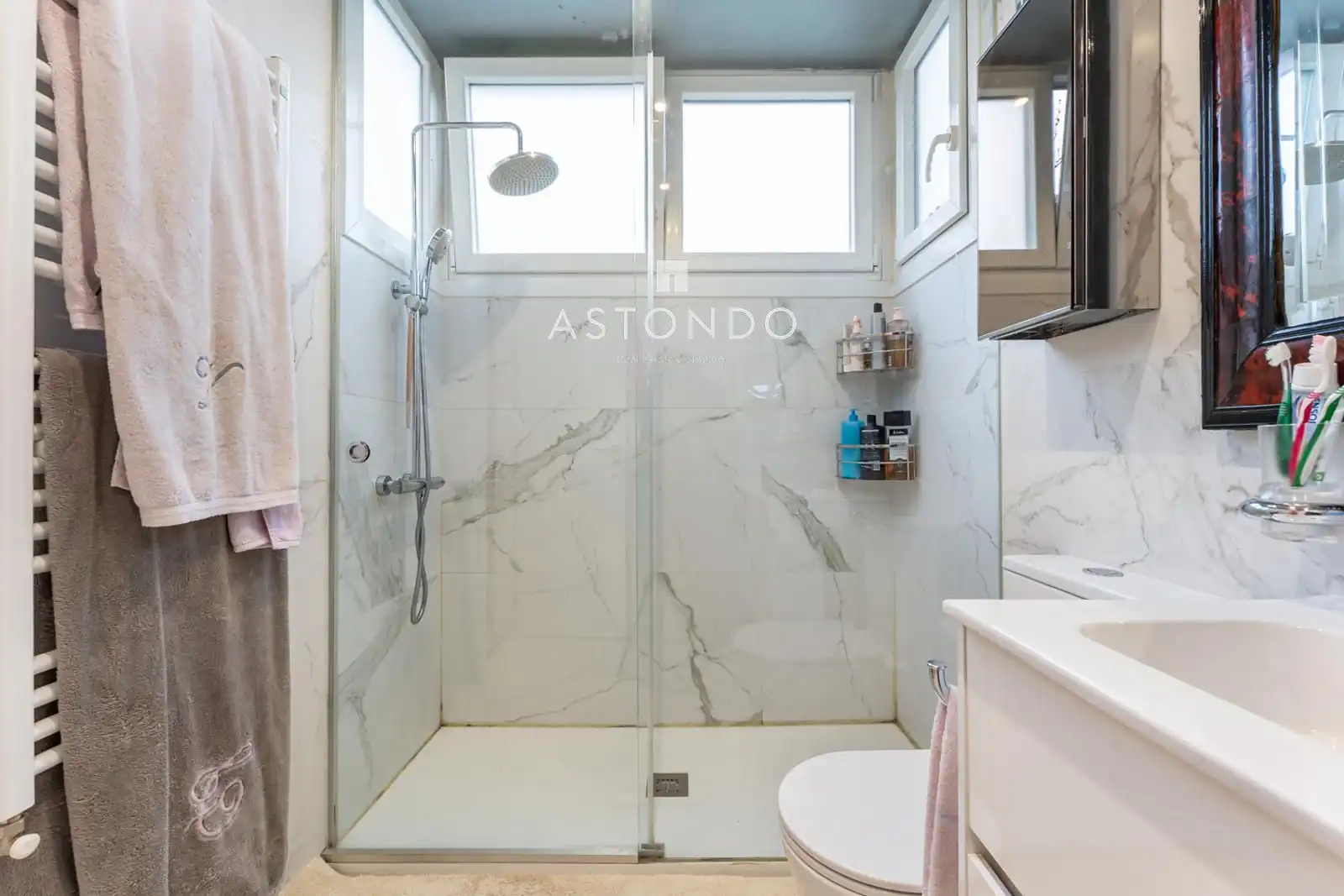 Baño de Piso en venta en Madrid con Aire acondicionado, Calefacción y Terraza