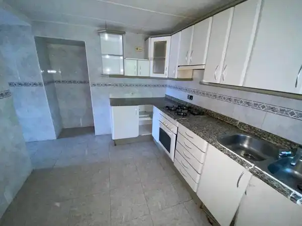 Cuina de Casa adosada en venda en Sant Quintí de Mediona amb Traster