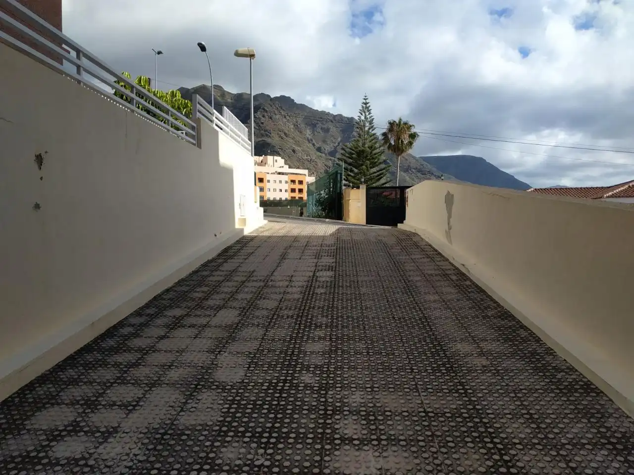 Außenansicht von Garage zum Verkauf in San Cristóbal de la Laguna