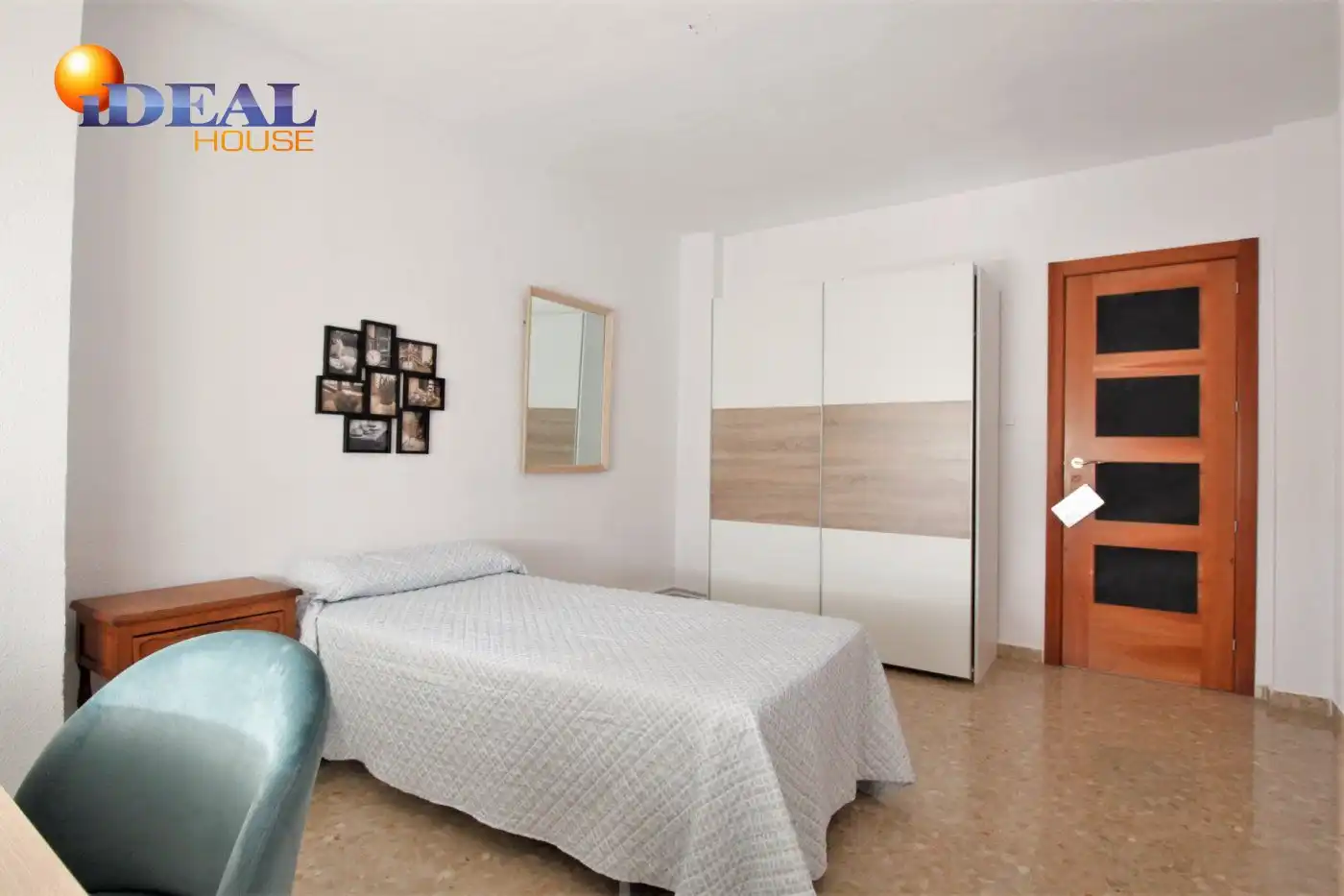 Bedroom of Flat for rent in Granada  with Heating and Storage room