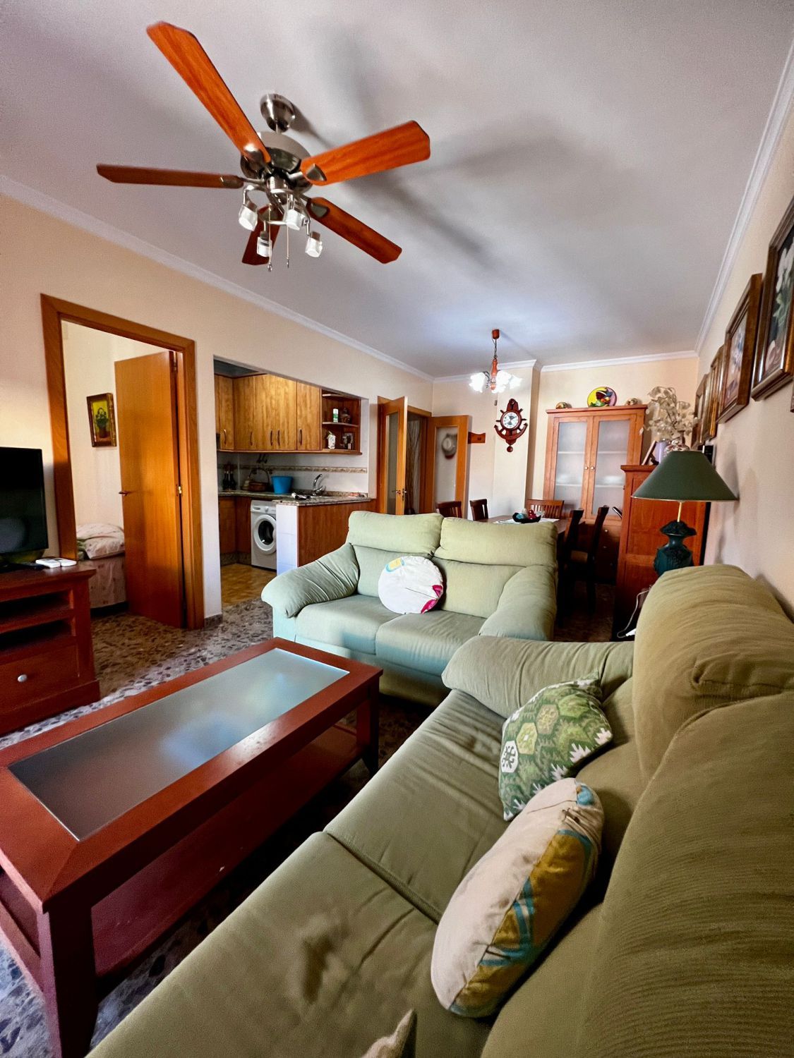 Living room of Flat for sale in Vélez-Málaga  with Air Conditioner and Terrace
