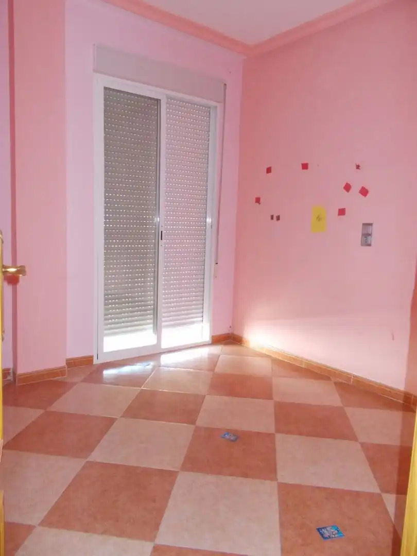 Dormitori de Casa o xalet en venda en Jódar
