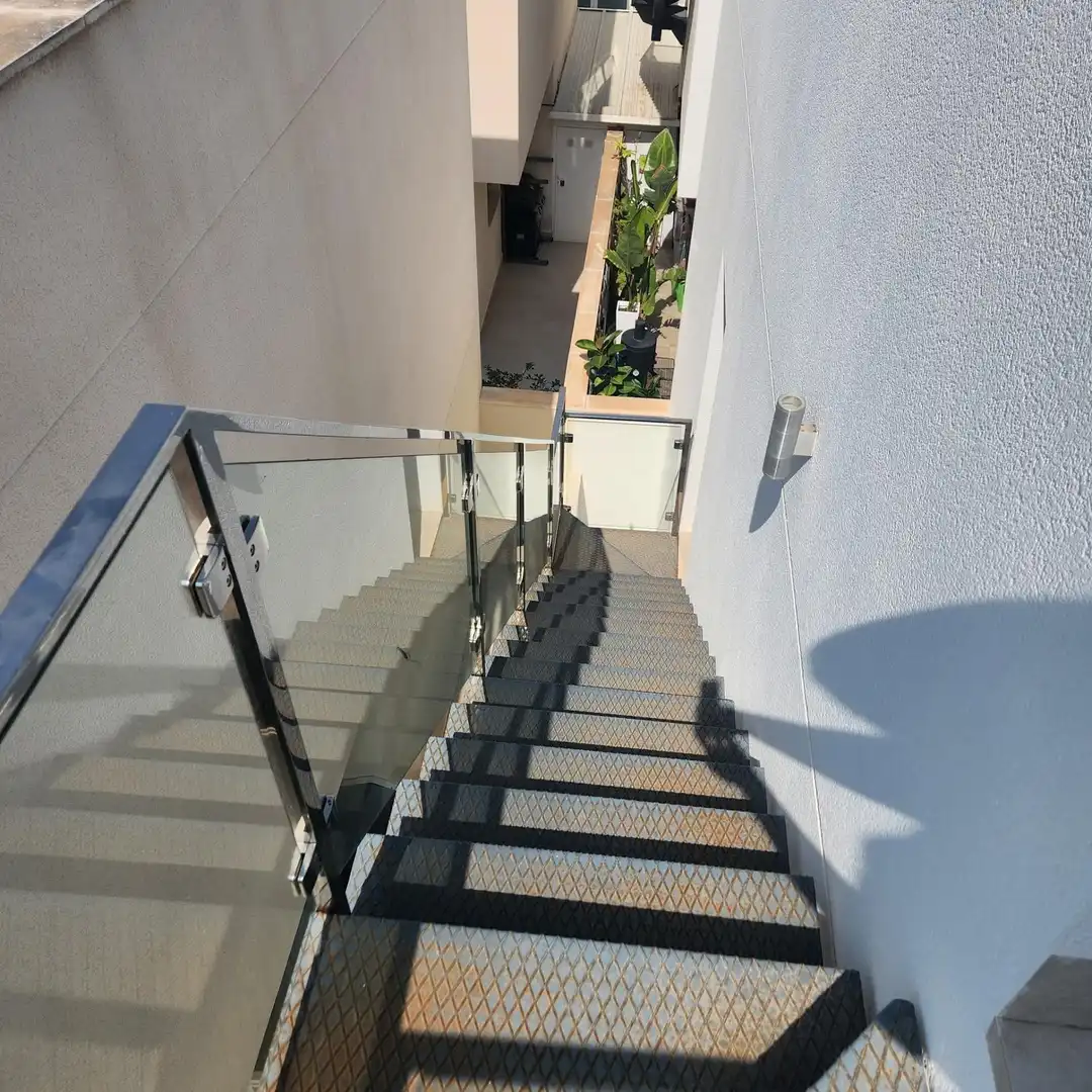 Terrassa de Casa o xalet en venda en Daya Vieja amb Jardí privat, Piscina i Moblat