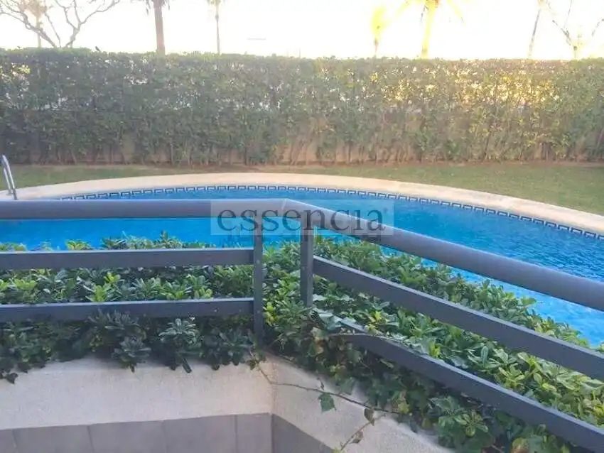 Piscina de Apartamento en venta en Gandia con Aire acondicionado, Jardín privado y Terraza