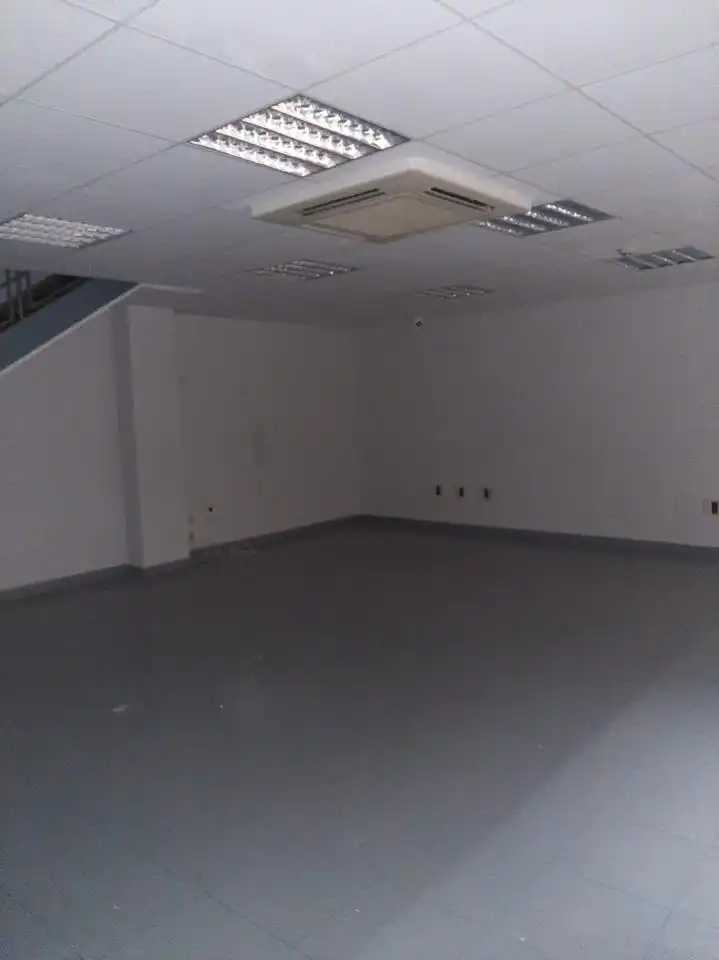 Local comercial en venda a Teodoro Camino, imagen 10