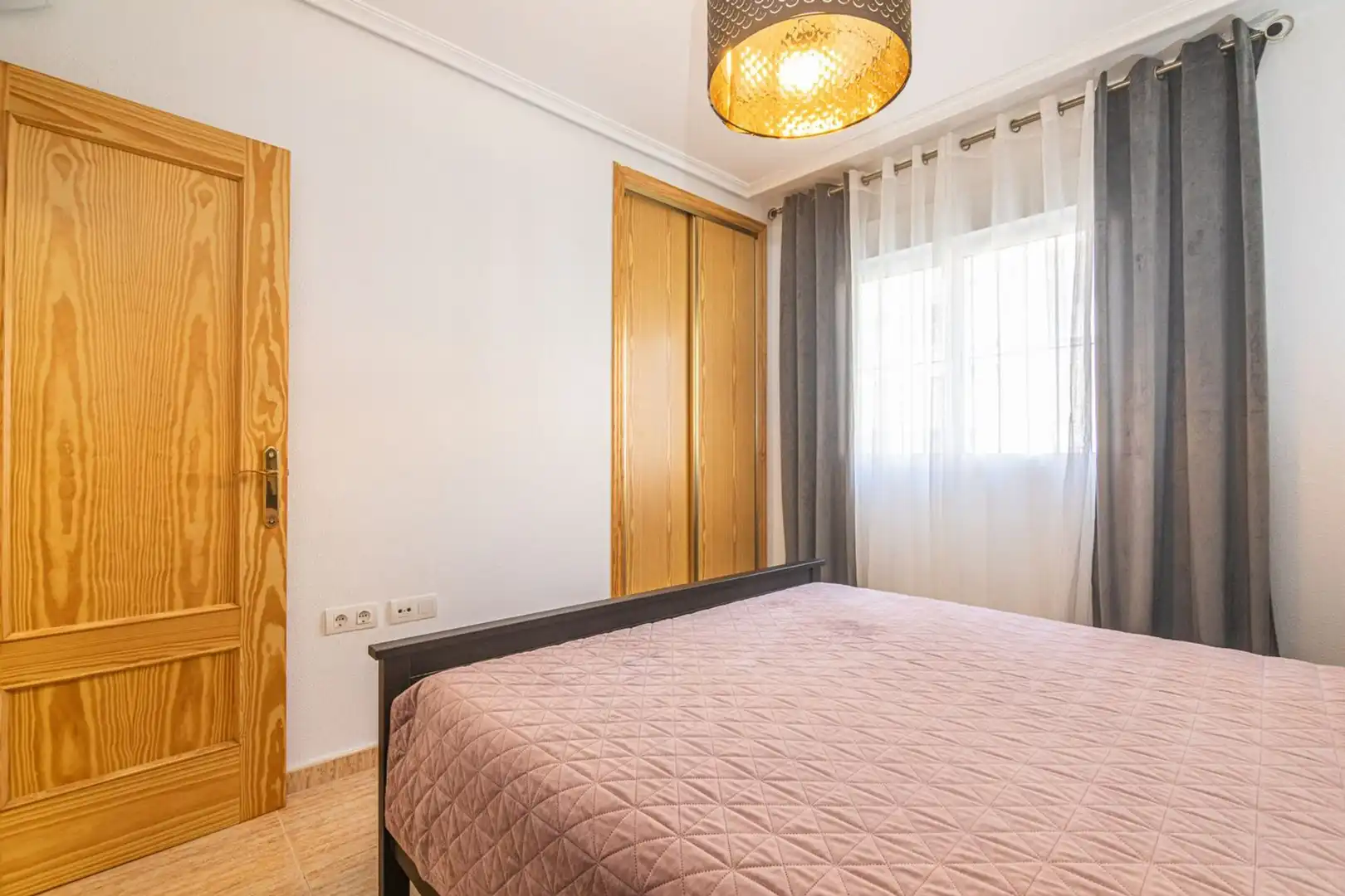 Appartamento con ascensore in vendita a Calle Formentera del Segura 84, imagen 14