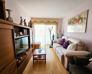 Living room of Flat for sale in Cornellà de Llobregat  with Swimming Pool and Balcony