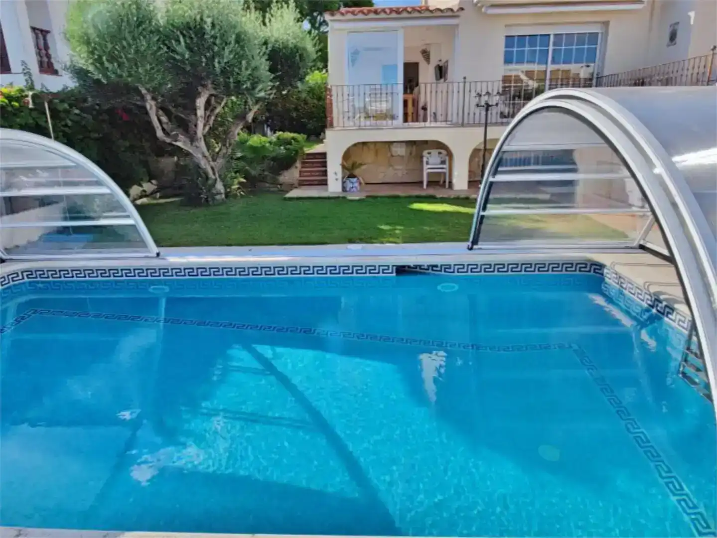 Piscina de Casa o xalet en venda en Sitges amb Aire condicionat, Piscina i Balcó