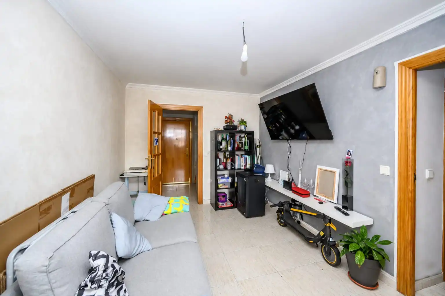 Living room of Flat for sale in Parla  with Air Conditioner, Heating and Balcony