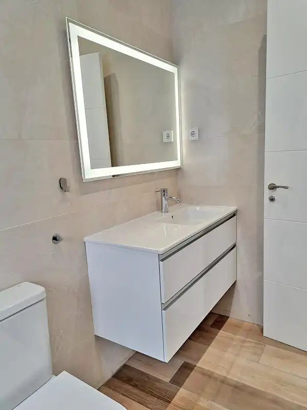 Bathroom of Ground floor for rent in Torrelodones  with Air Conditioner, Heating and Private garden