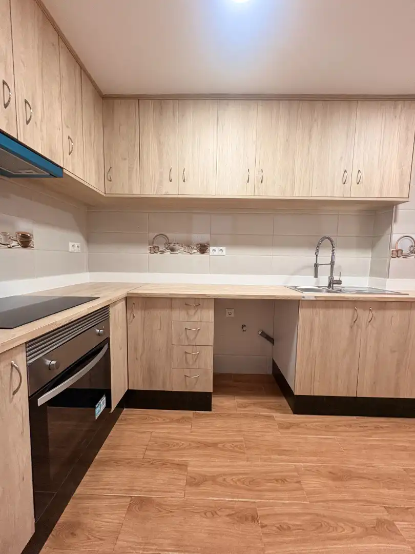 Küche von Wohnung zur Miete in L'Alcúdia mit Möbliert, Ofen und Waschmaschine
